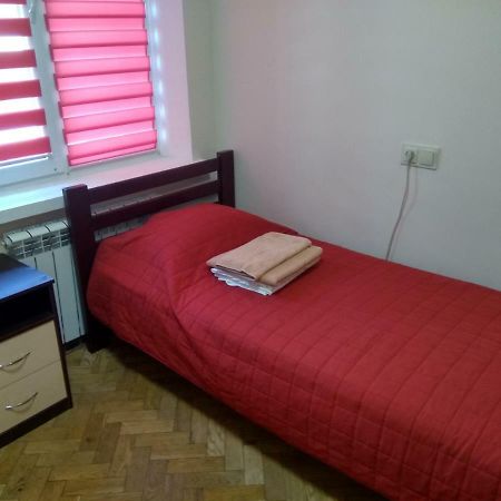 Hotel Tsentralnoho Budynku Khudozhnyka 키예프 외부 사진
