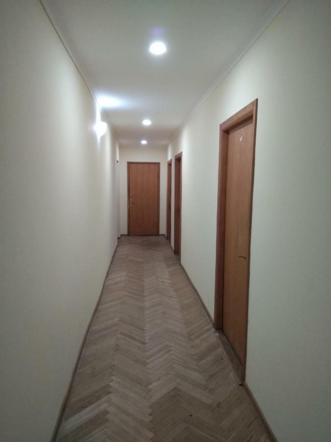 Hotel Tsentralnoho Budynku Khudozhnyka 키예프 외부 사진