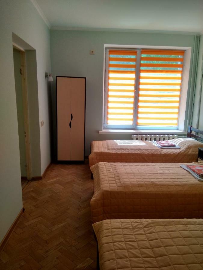 Hotel Tsentralnoho Budynku Khudozhnyka 키예프 외부 사진