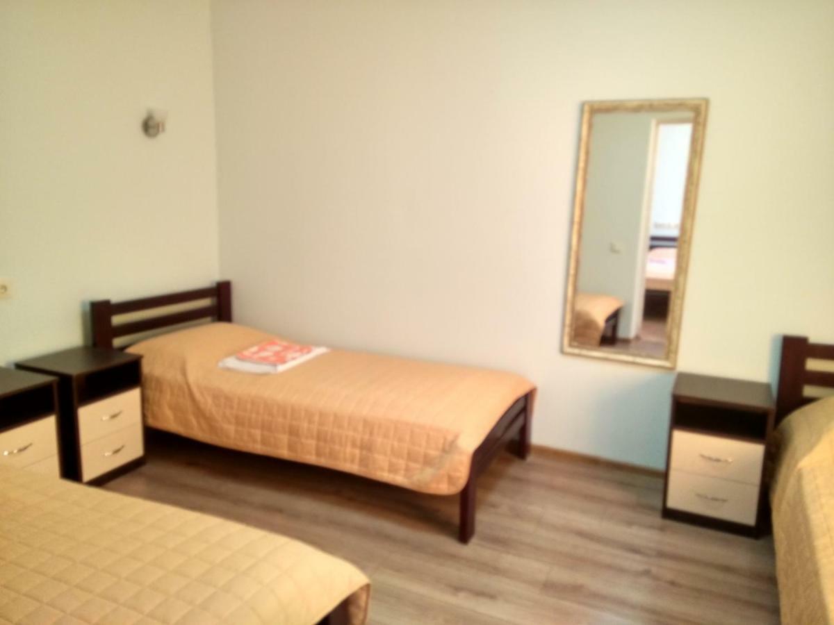 Hotel Tsentralnoho Budynku Khudozhnyka 키예프 외부 사진